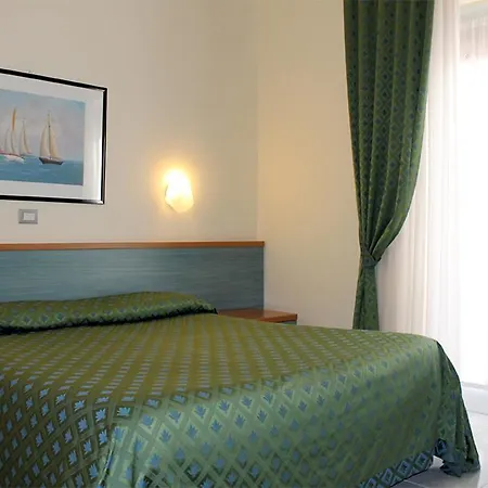 Hotel Sea Gull 3*